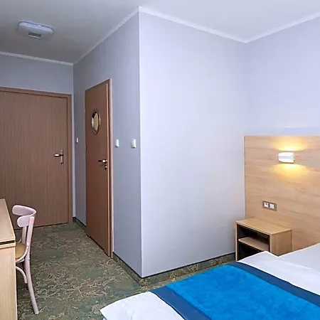 Hotel Vela 2*